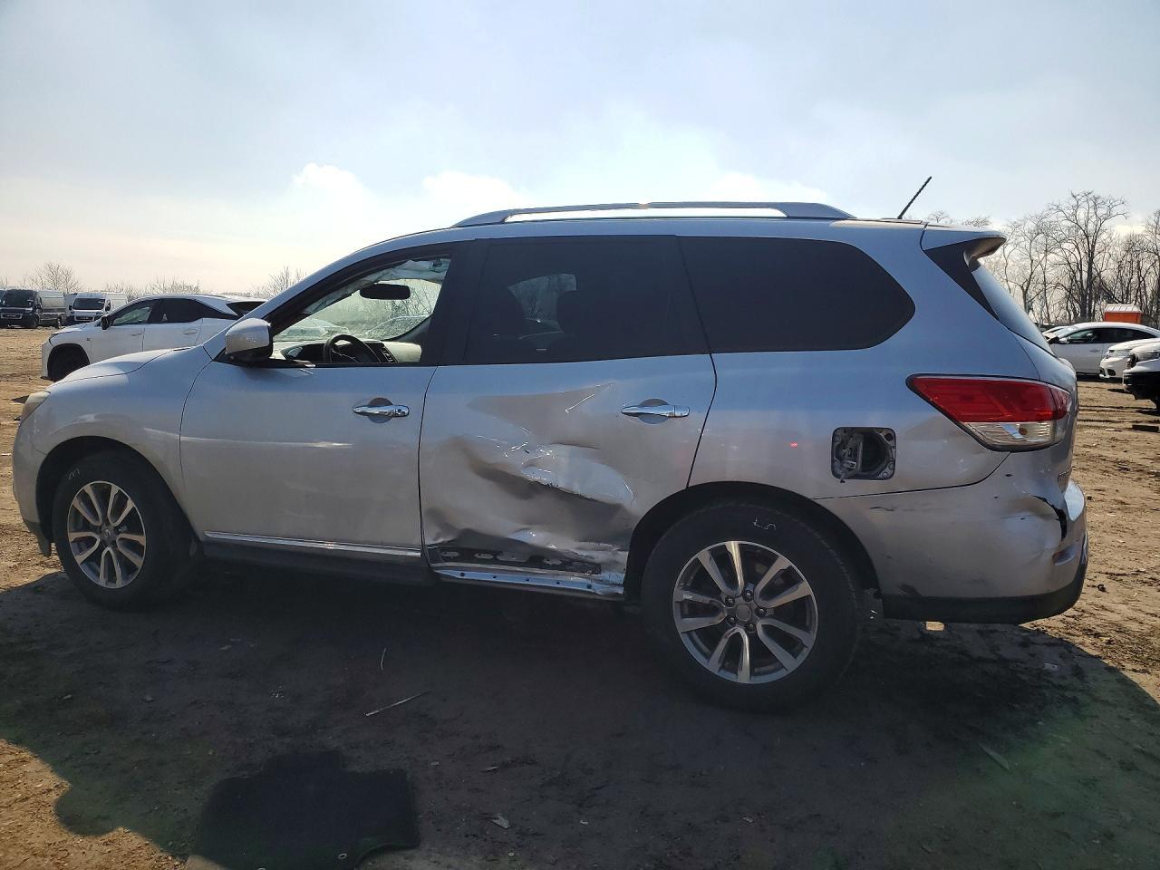 2016 NISSAN PATHFINDER