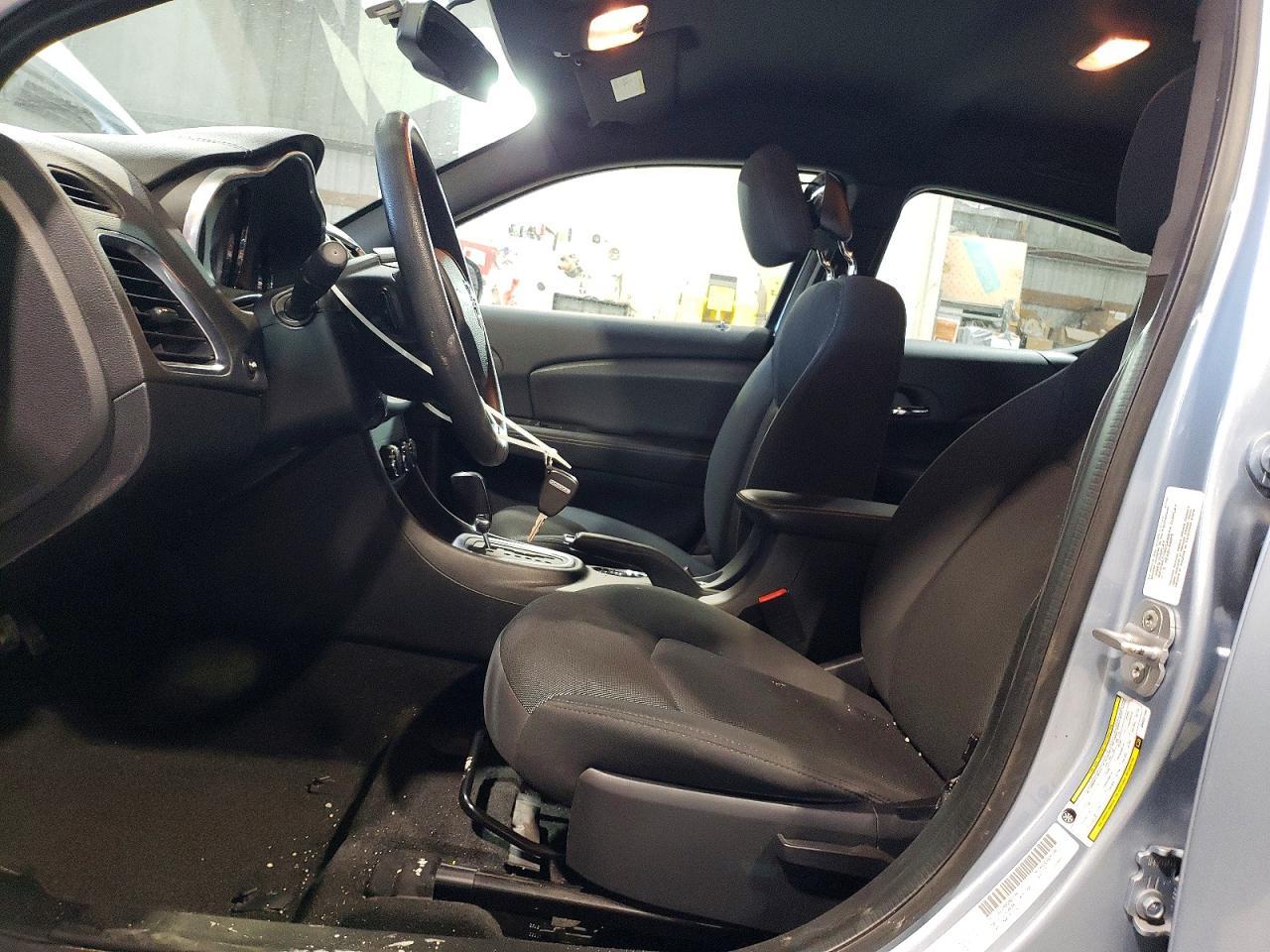 2013 DODGE Avenger