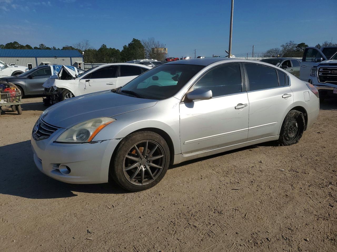 2012 NISSAN ALTIMA