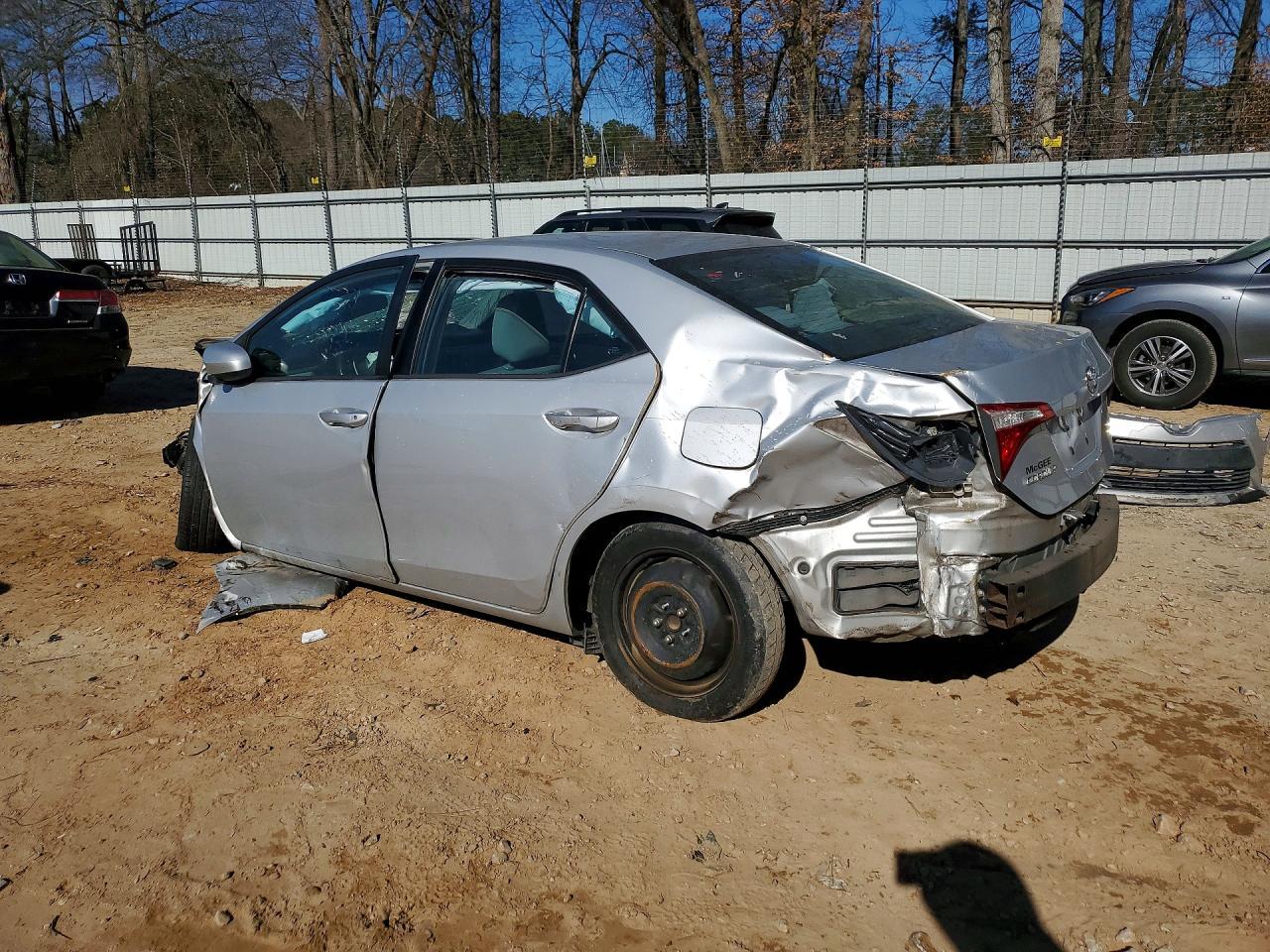 2015 TOYOTA COROLLA