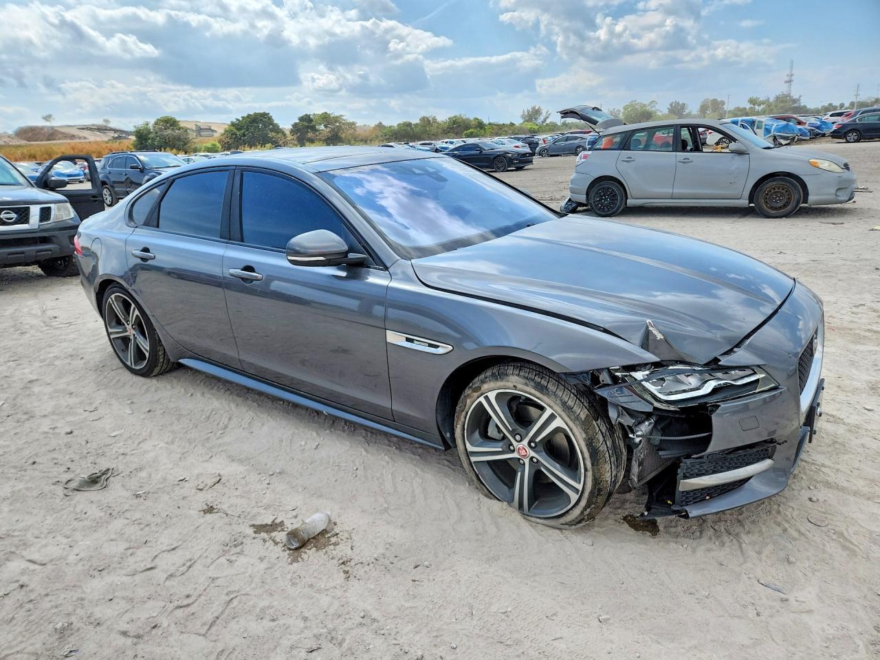 2018 JAGUAR XF
