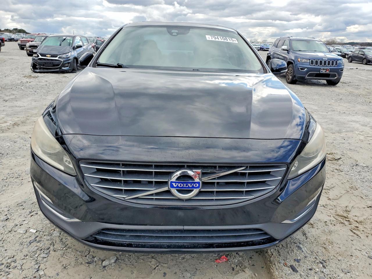 2015 VOLVO S60
