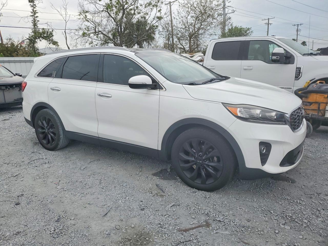 2020 KIA SORENTO