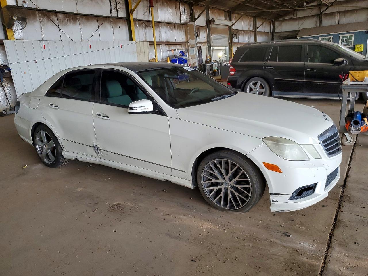 2010 MERCEDES-BENZ E-Class