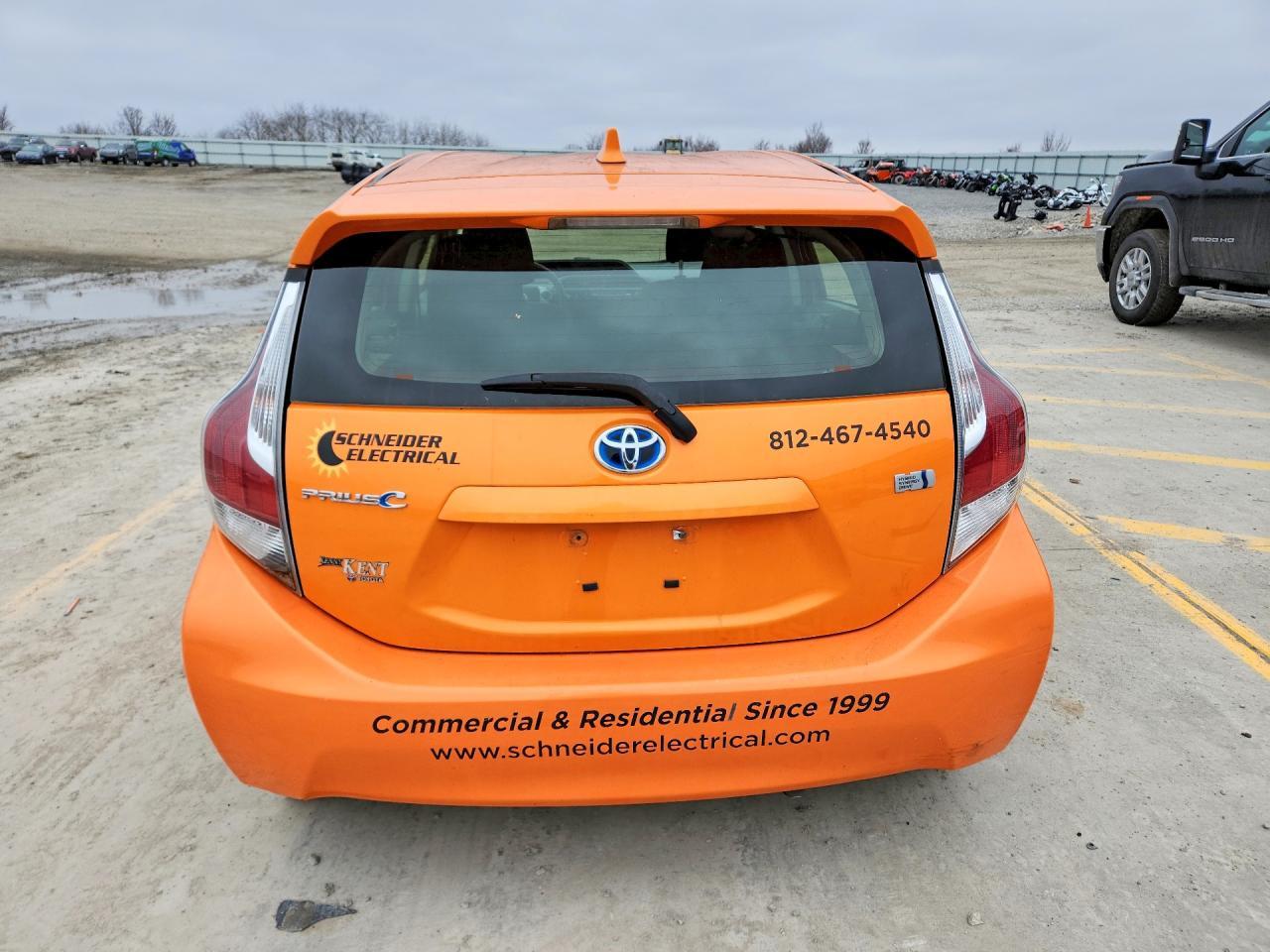 2015 TOYOTA Prius c