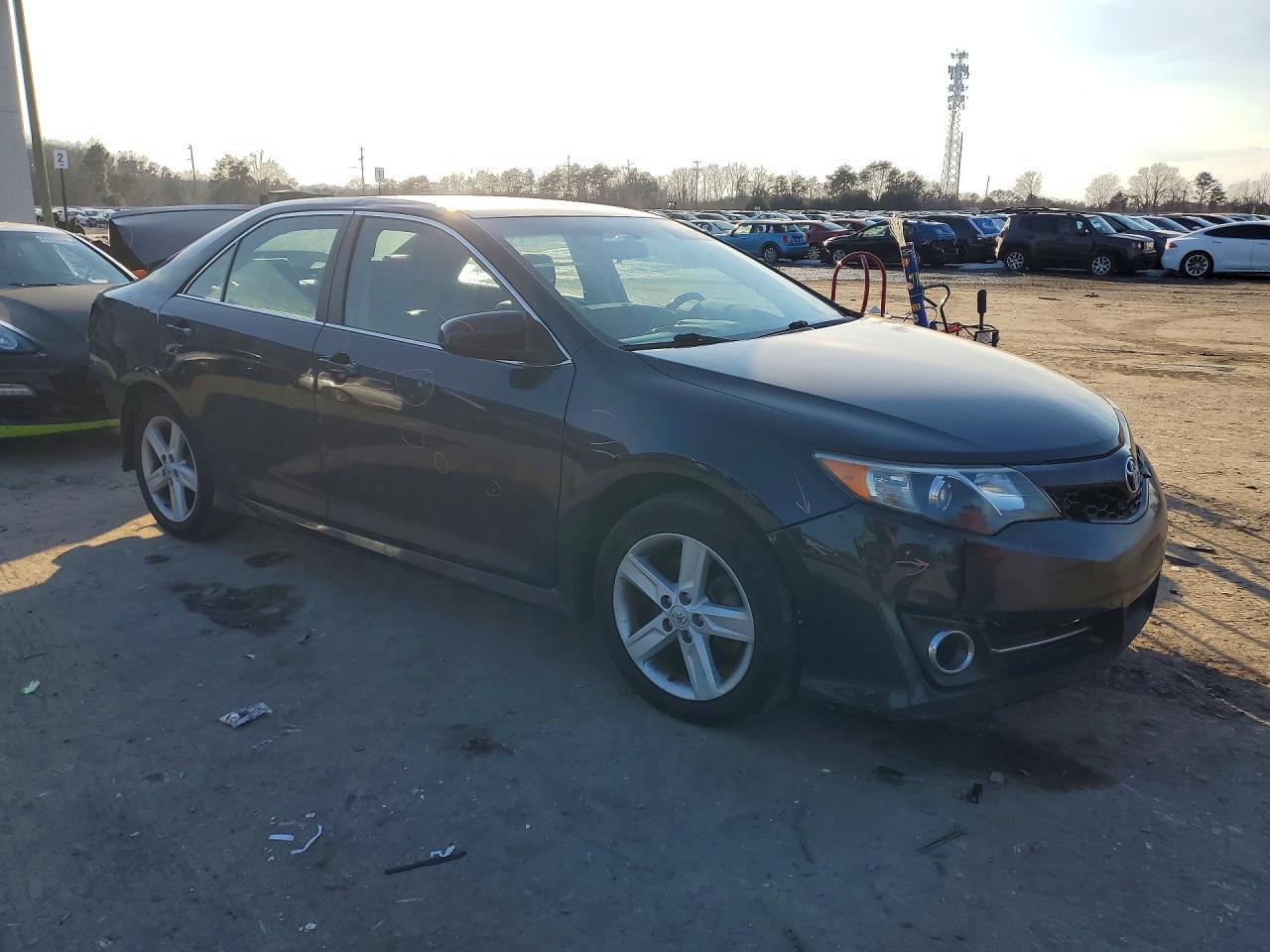 2012 TOYOTA CAMRY