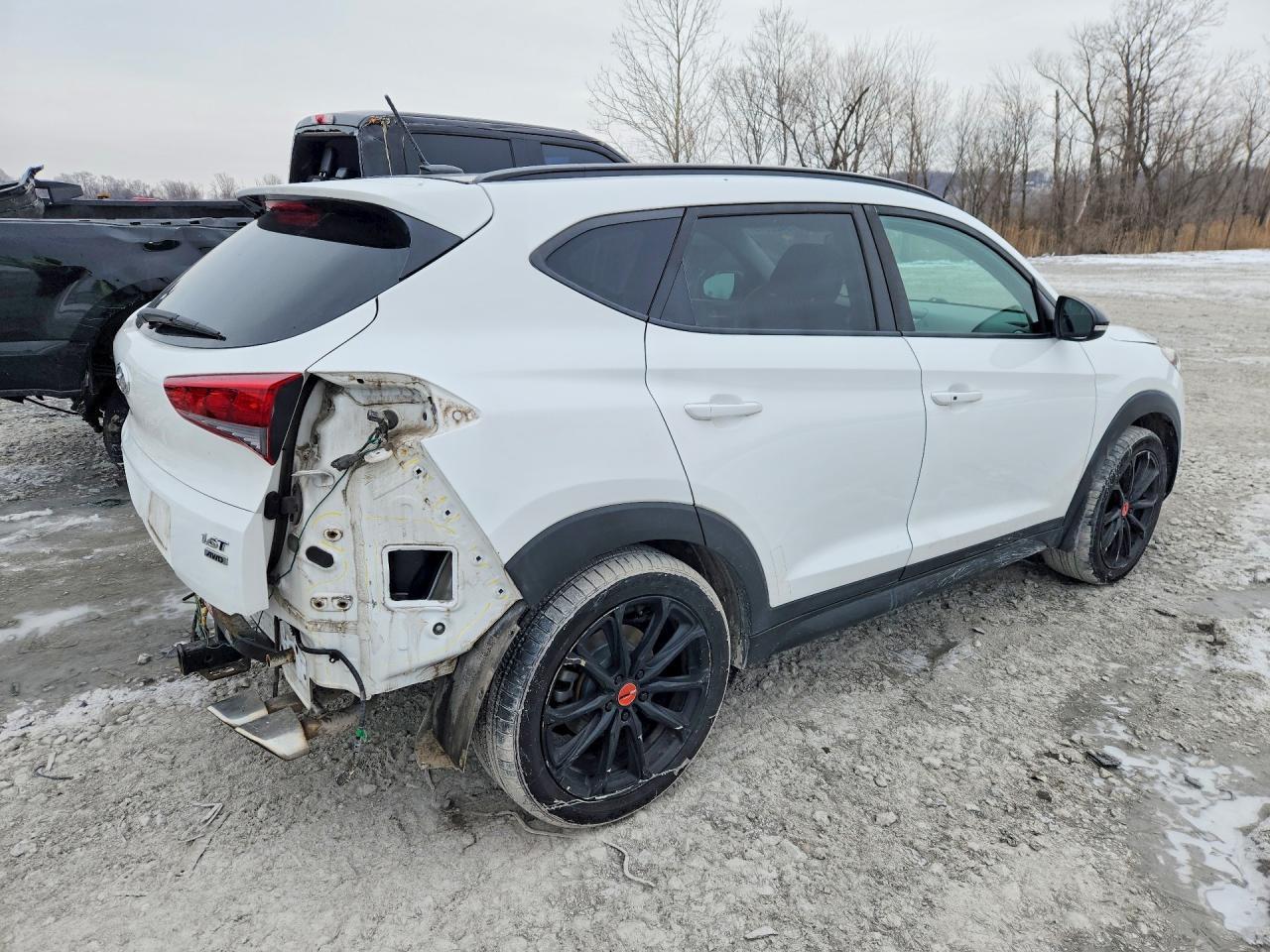 2017 HYUNDAI TUCSON