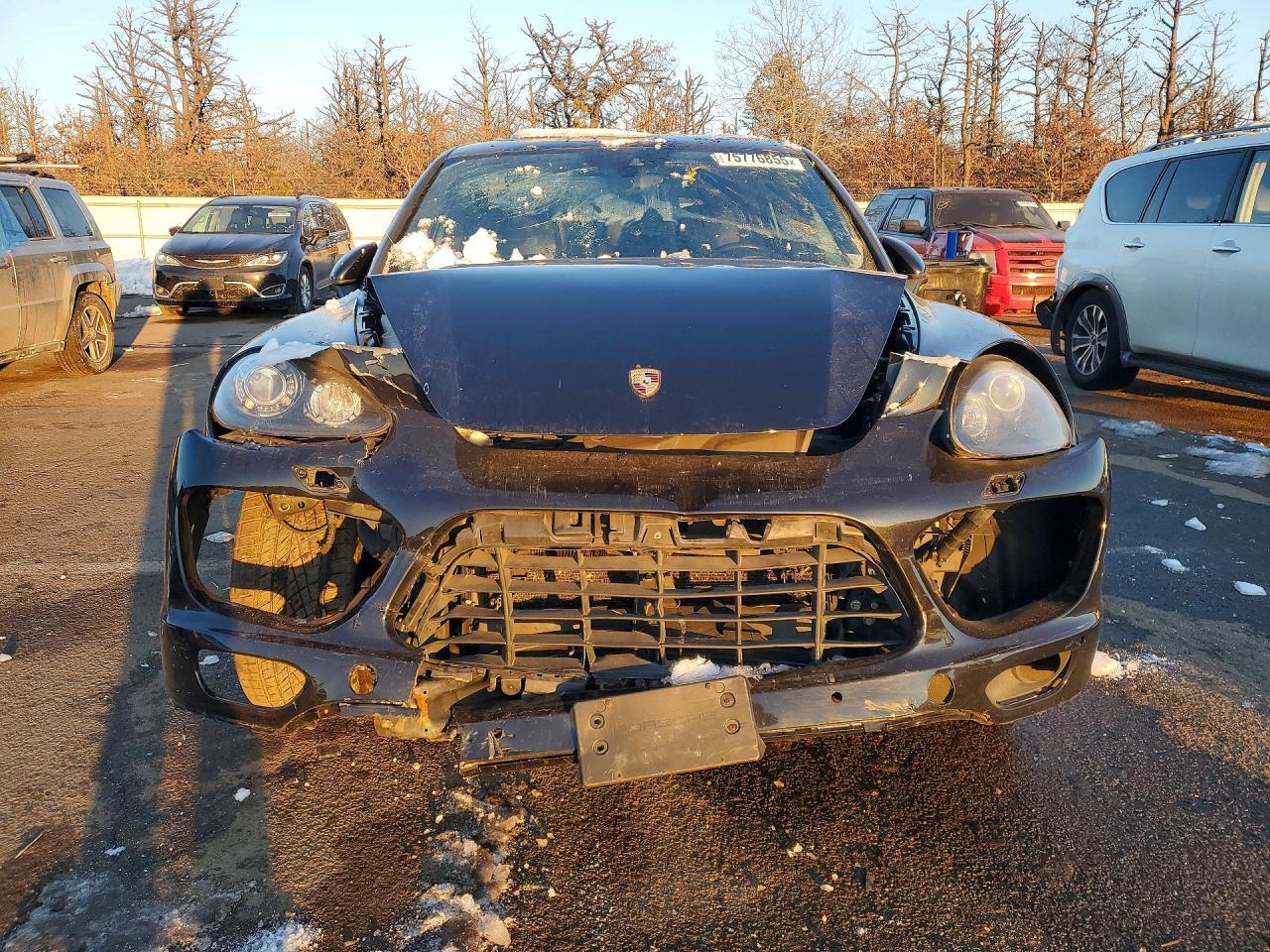 2014 PORSCHE CAYENNE