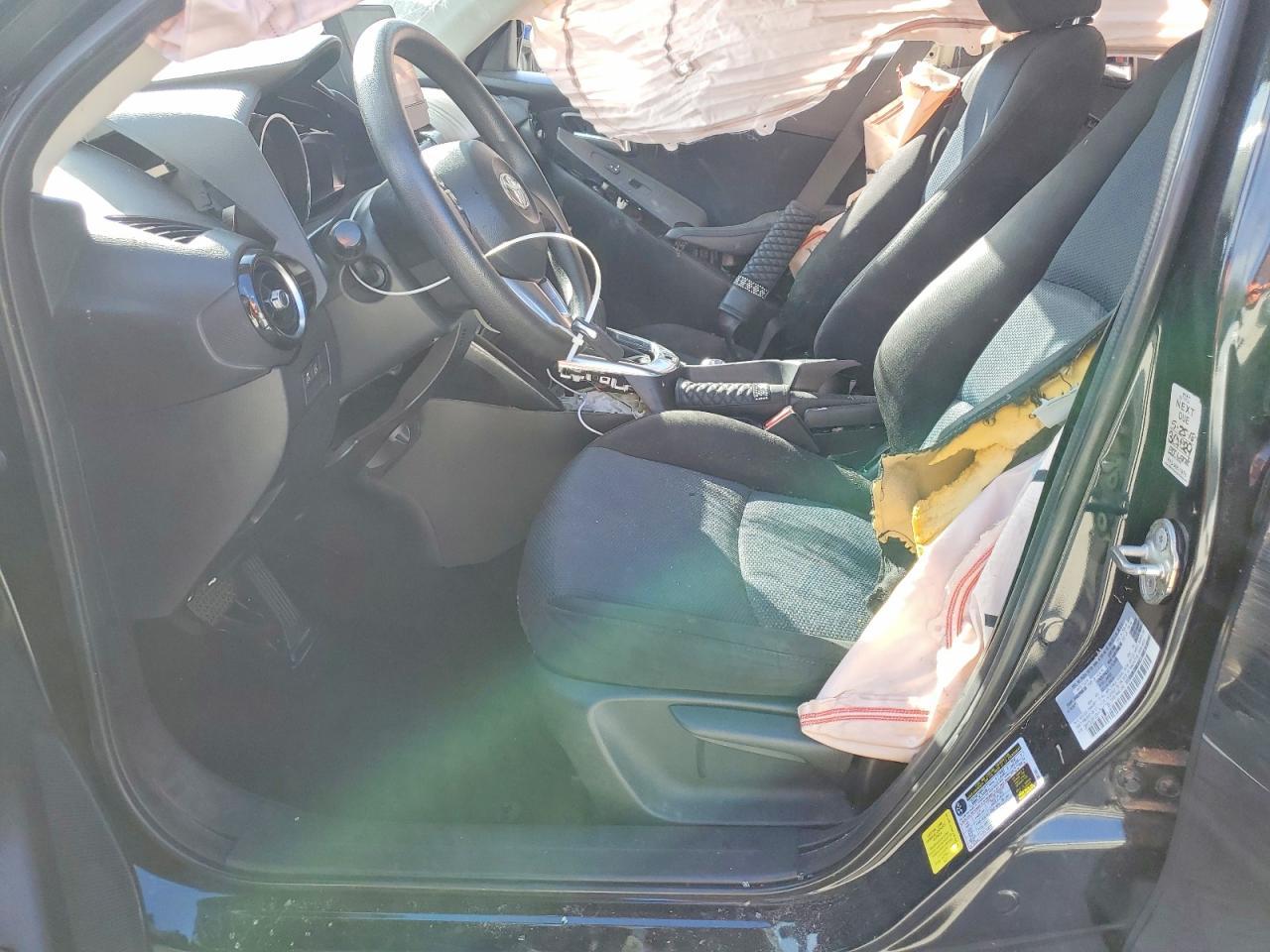 2017 TOYOTA YARIS