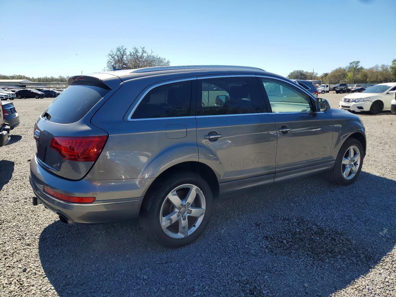 2013 AUDI Q7