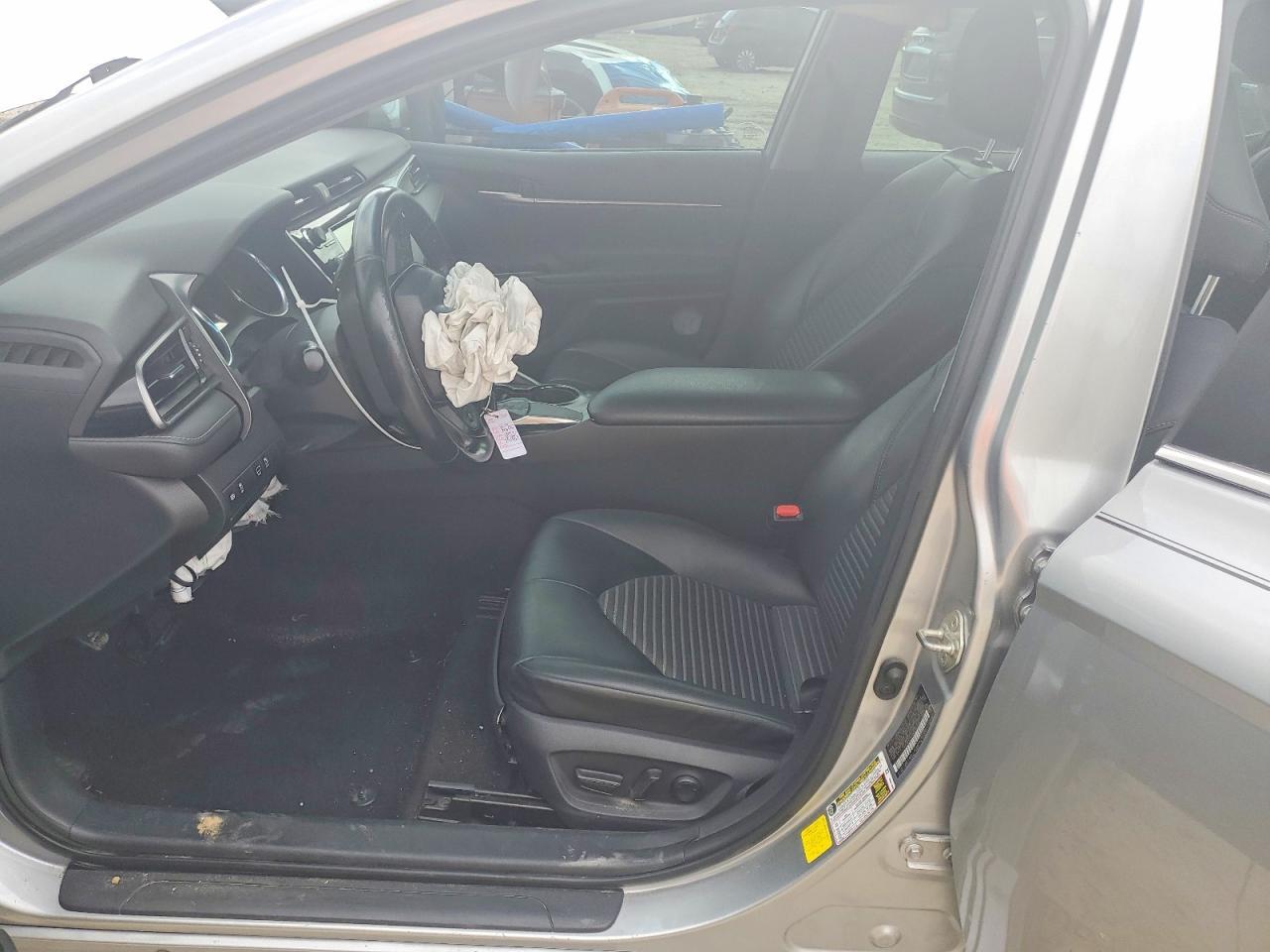 2019 TOYOTA CAMRY