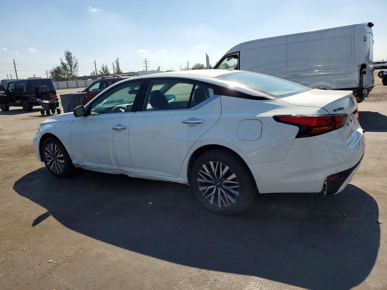 2025 NISSAN ALTIMA