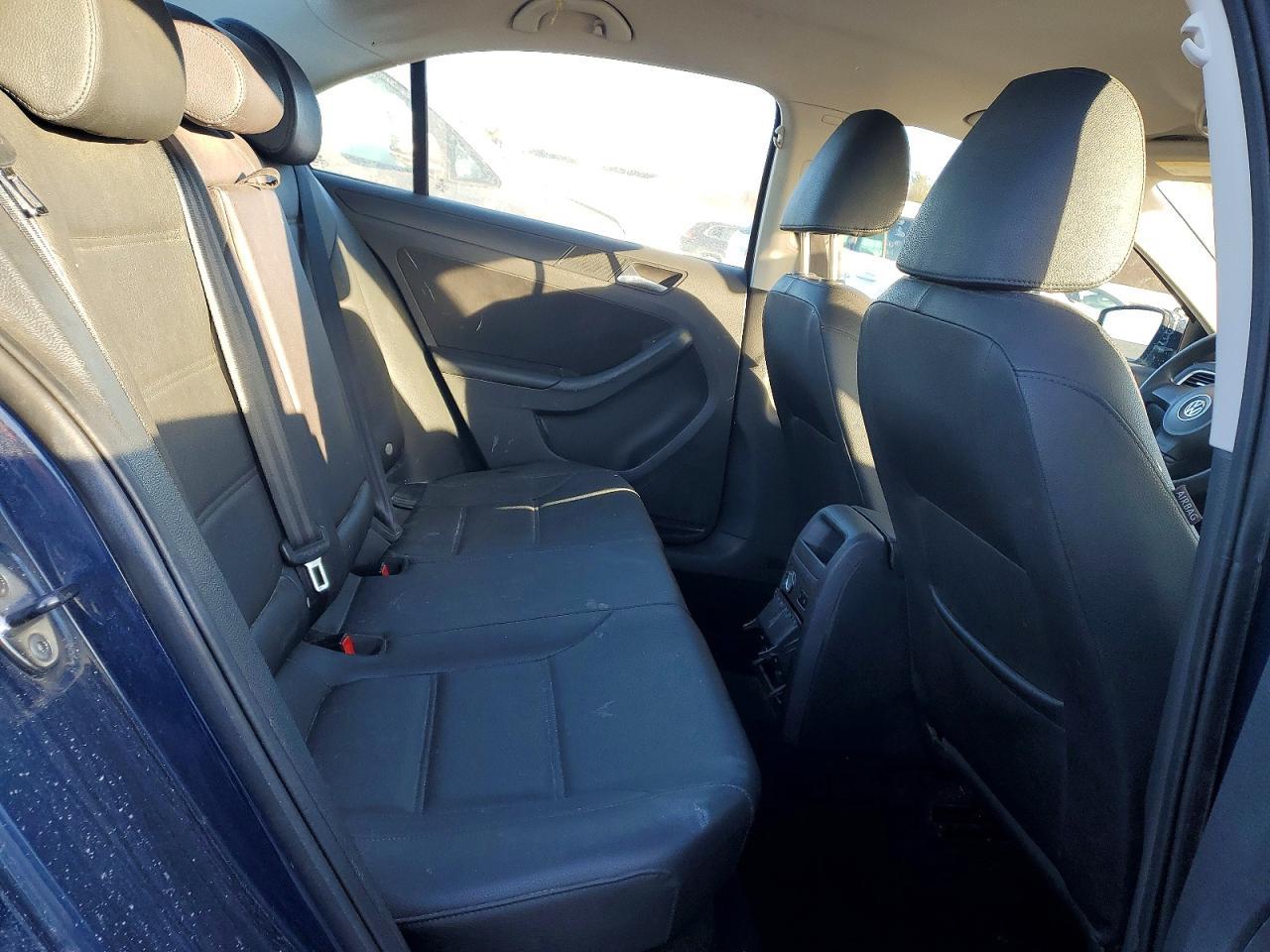2012 VOLKSWAGEN JETTA