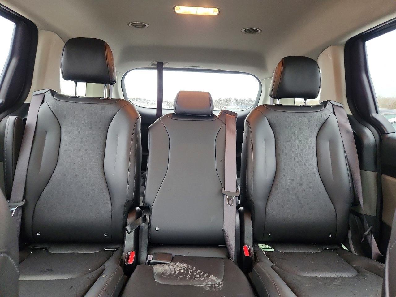2025 KIA Carnival