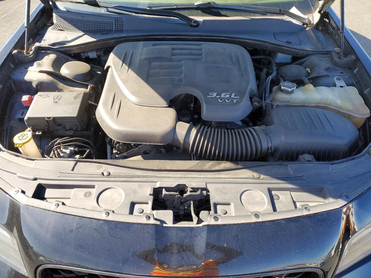 2019 CHRYSLER 300