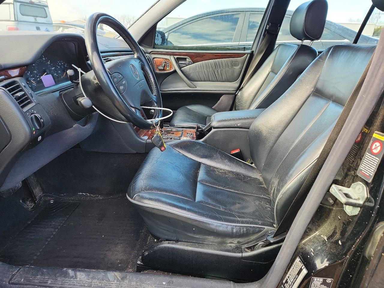 2001 MERCEDES-BENZ E-Class