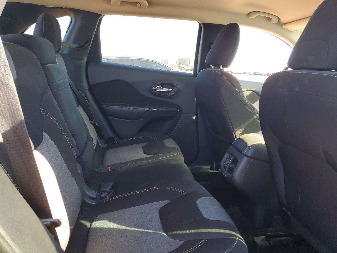 2015 JEEP CHEROKEE
