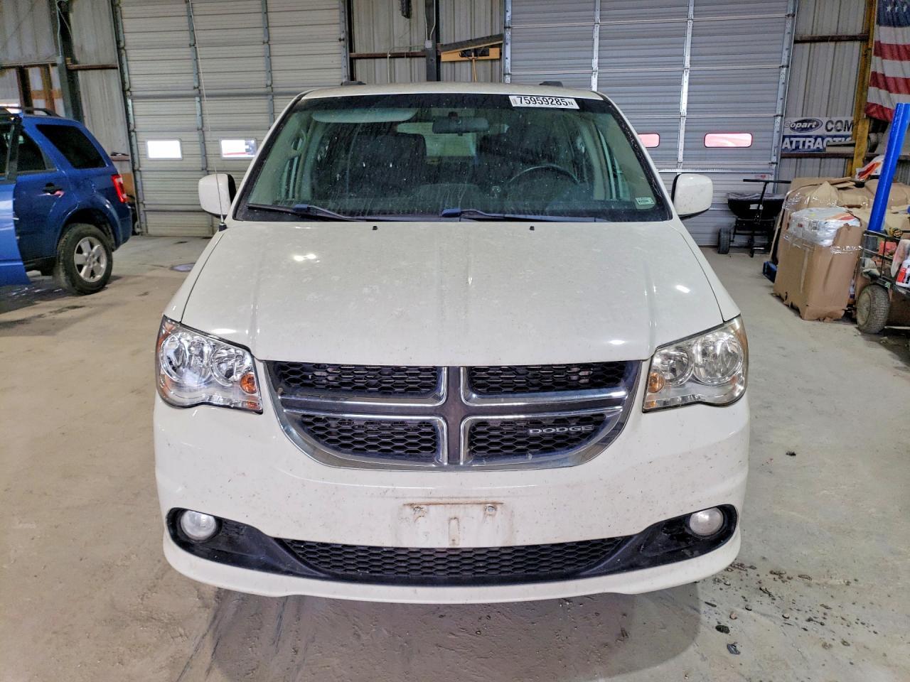 2011 DODGE GRAND CARAVAN