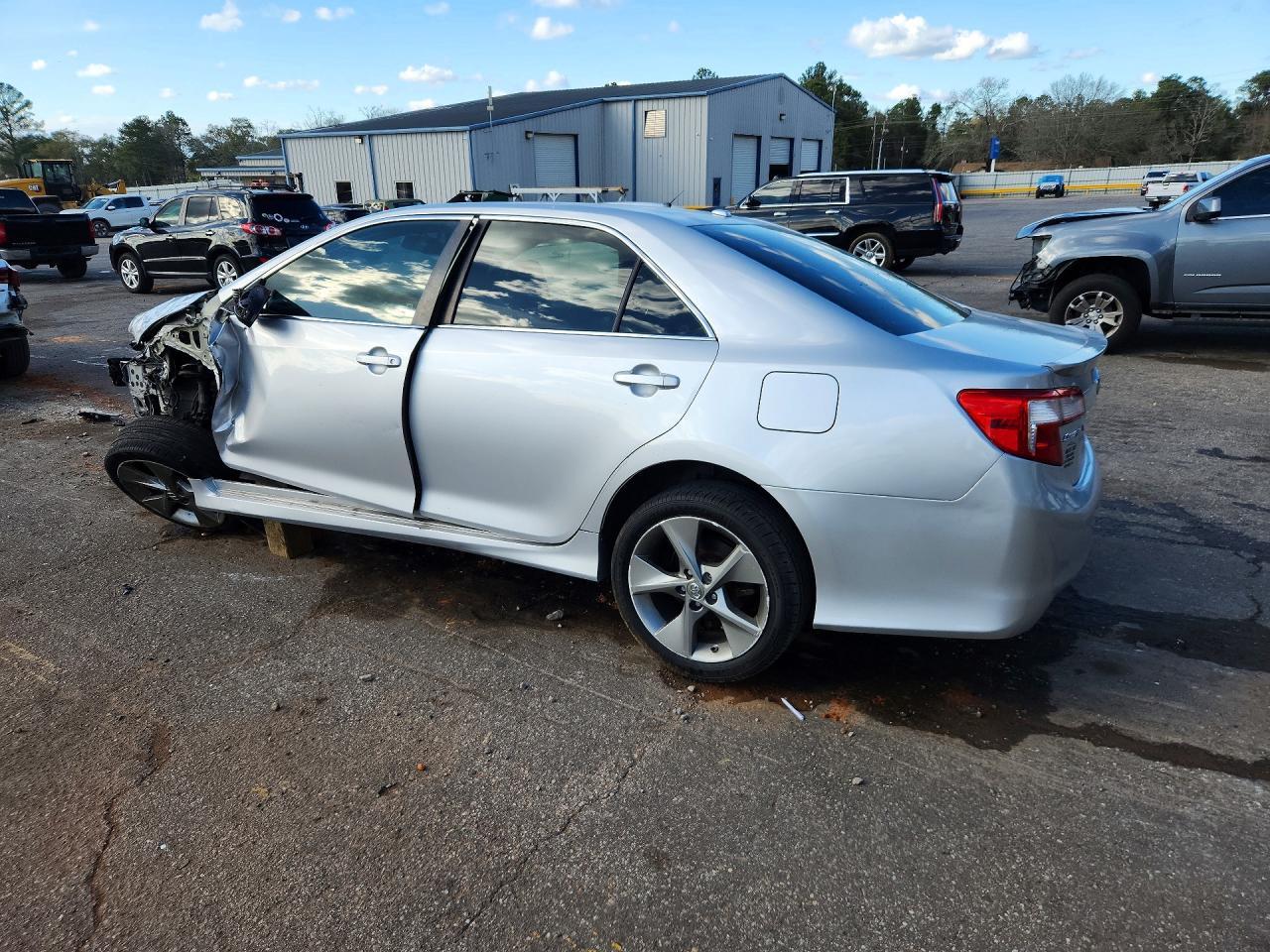 2012 TOYOTA CAMRY