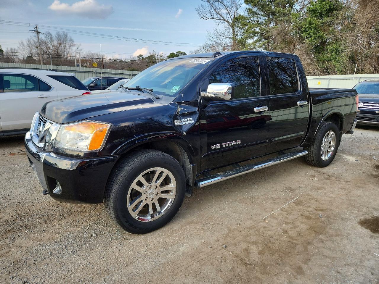 2011 NISSAN Titan