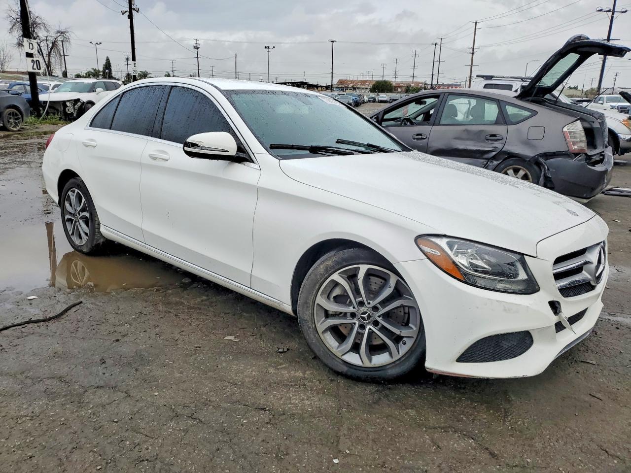 2017 MERCEDES-BENZ C-CLASS