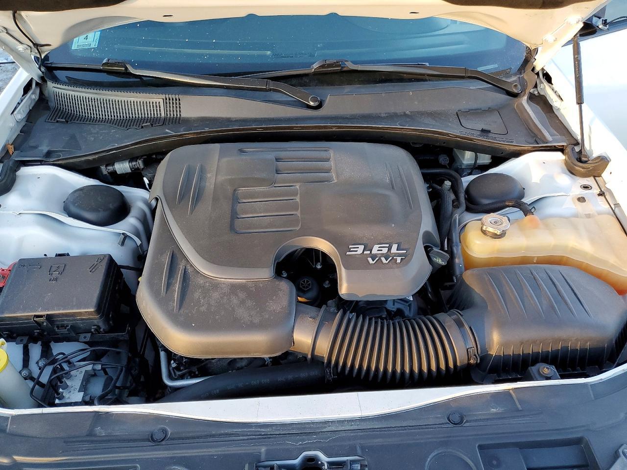 2016 CHRYSLER 300