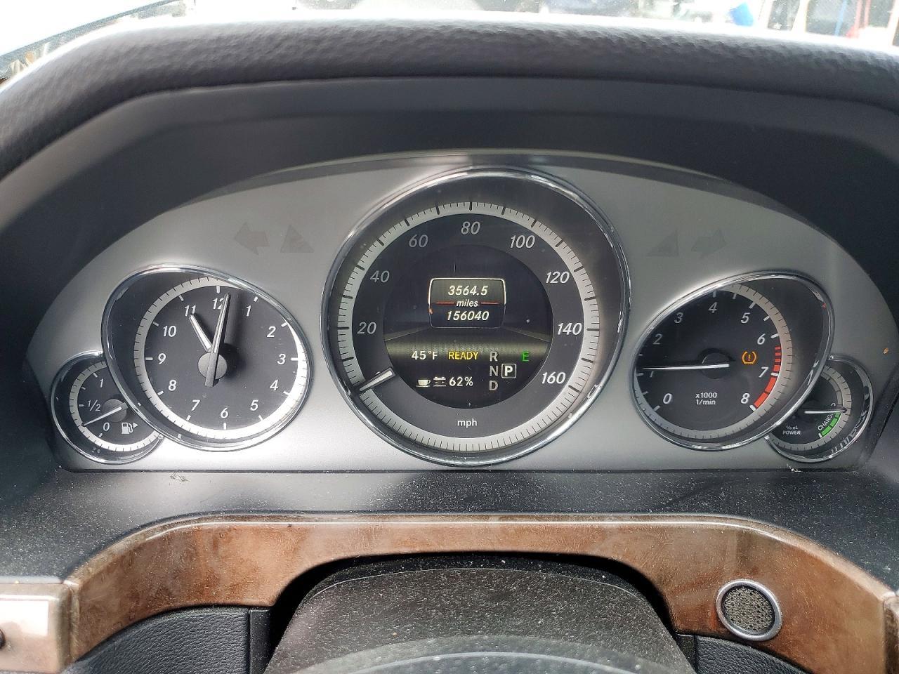 2013 MERCEDES-BENZ E-Class