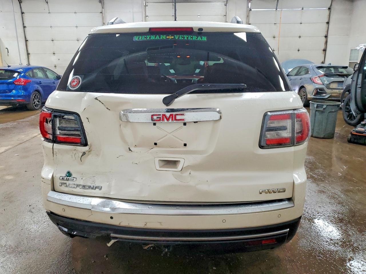 2013 GMC ACADIA