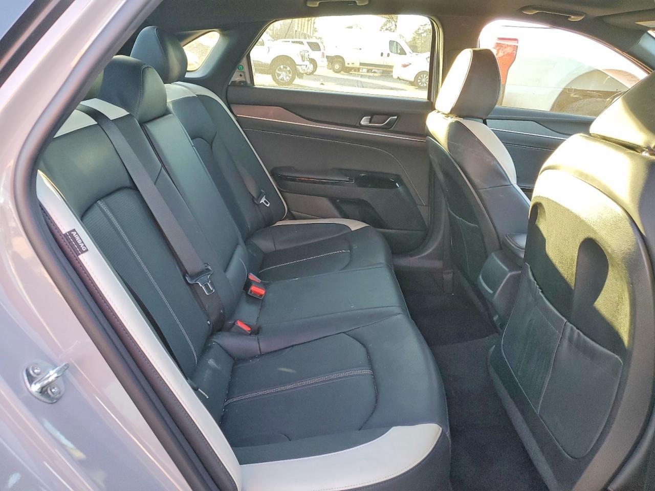 2025 KIA K5
