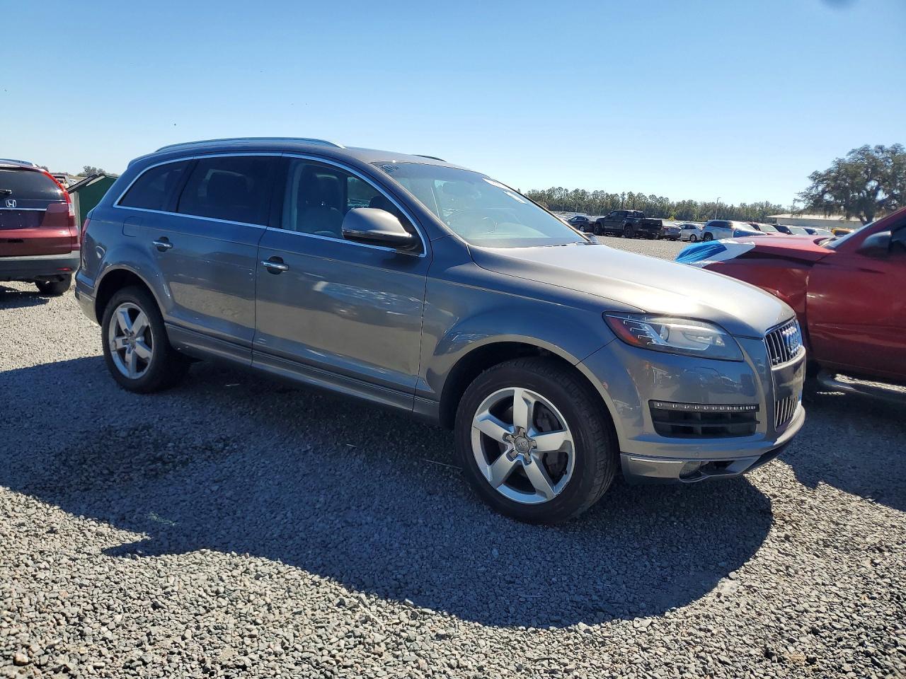 2013 AUDI Q7