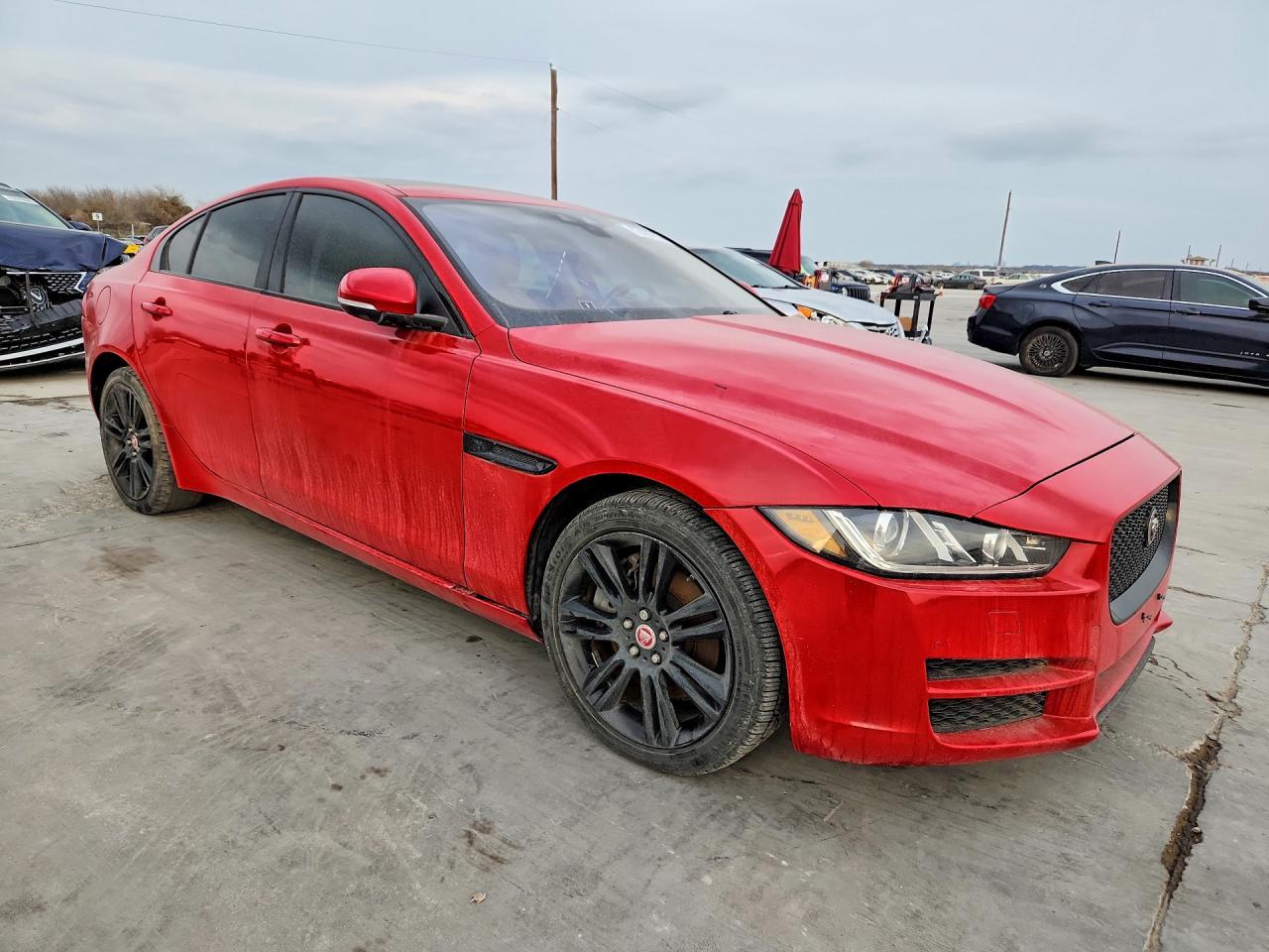 2018 JAGUAR XE