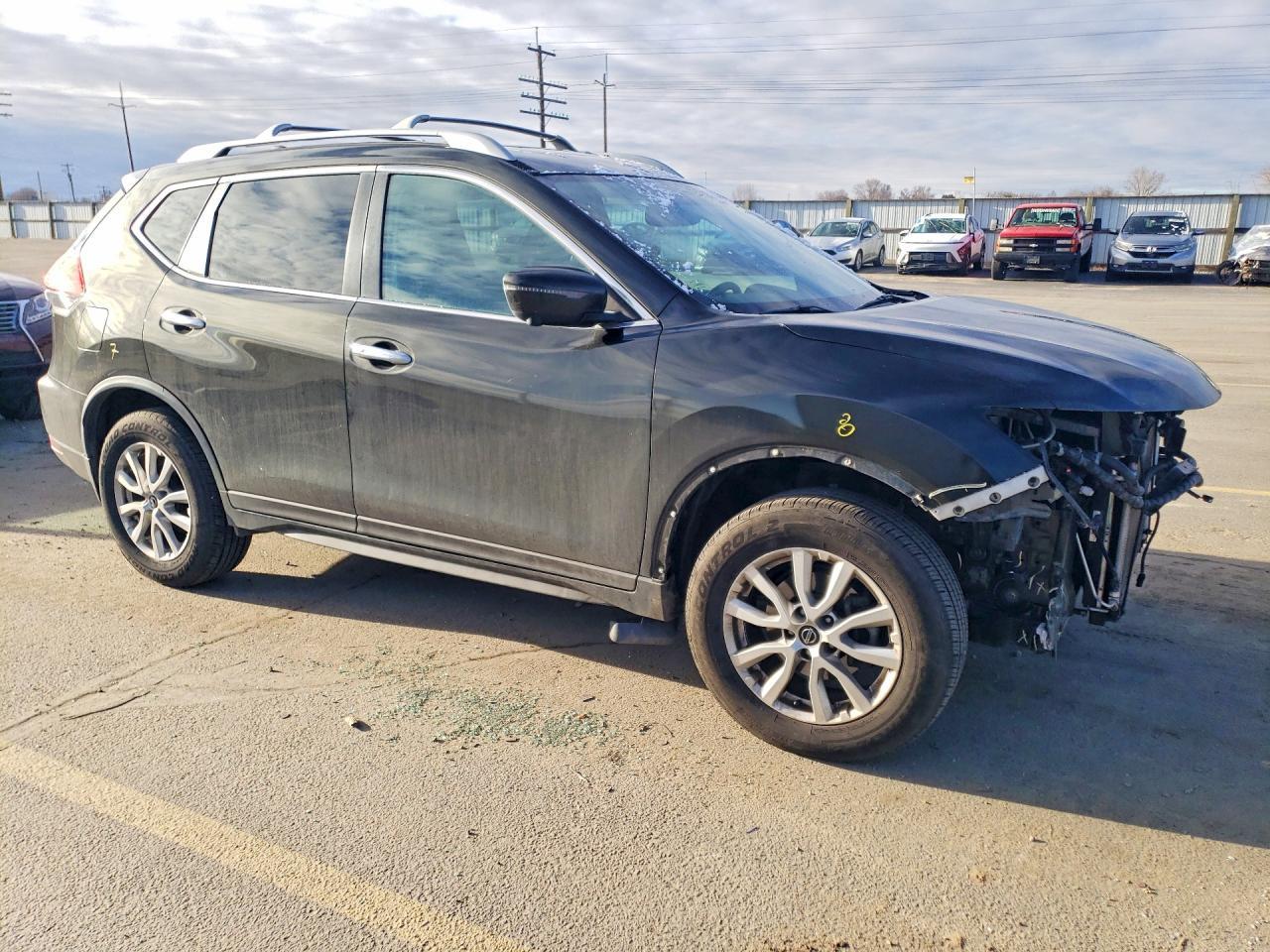 2017 NISSAN ROGUE