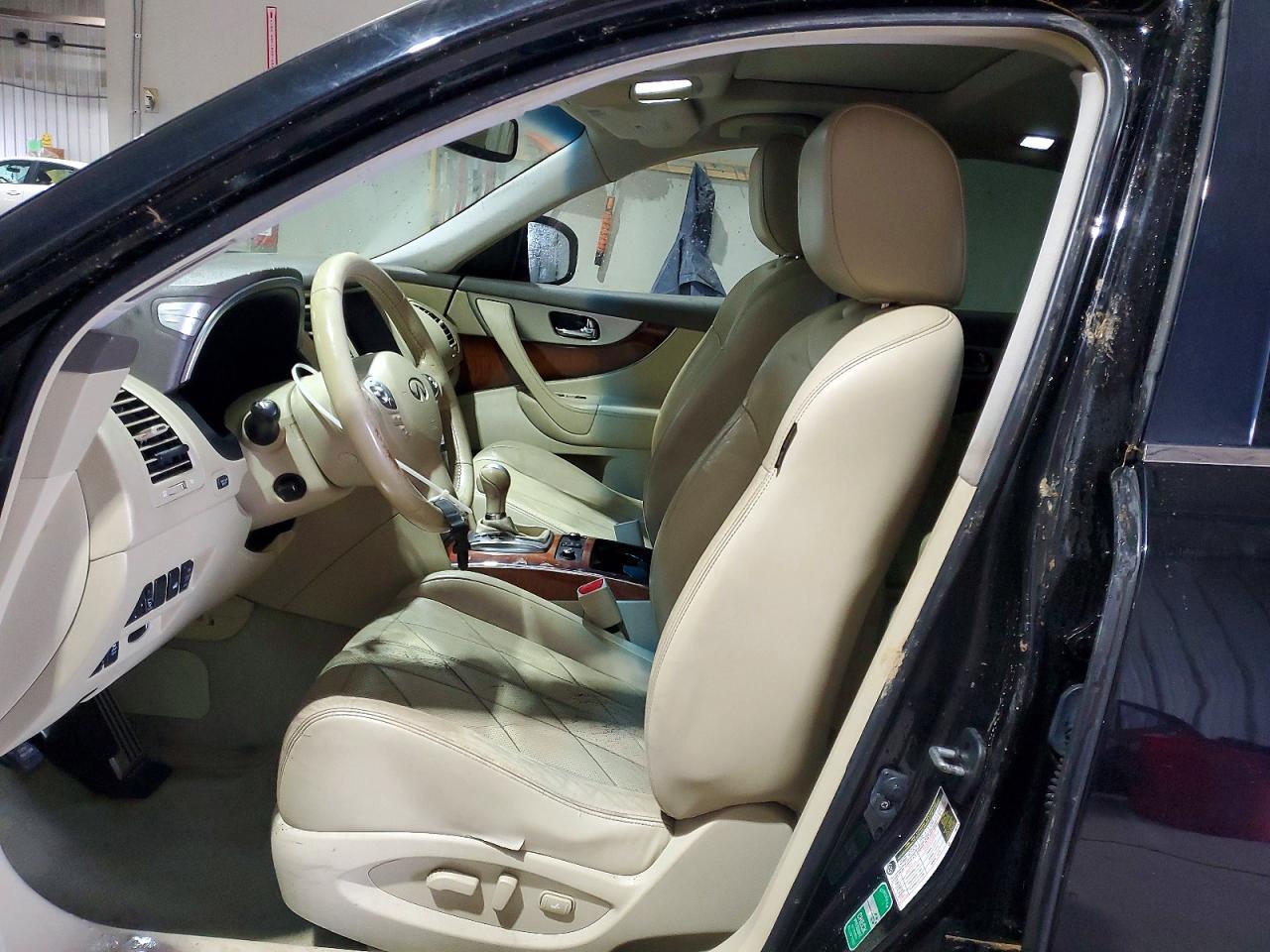 2012 INFINITI FX35