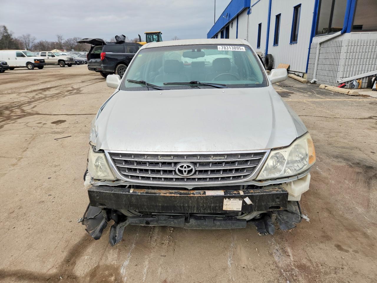 2003 TOYOTA Avalon