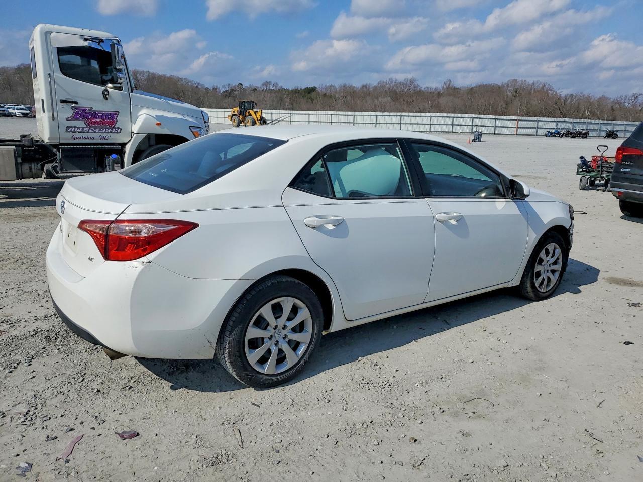 2018 TOYOTA COROLLA