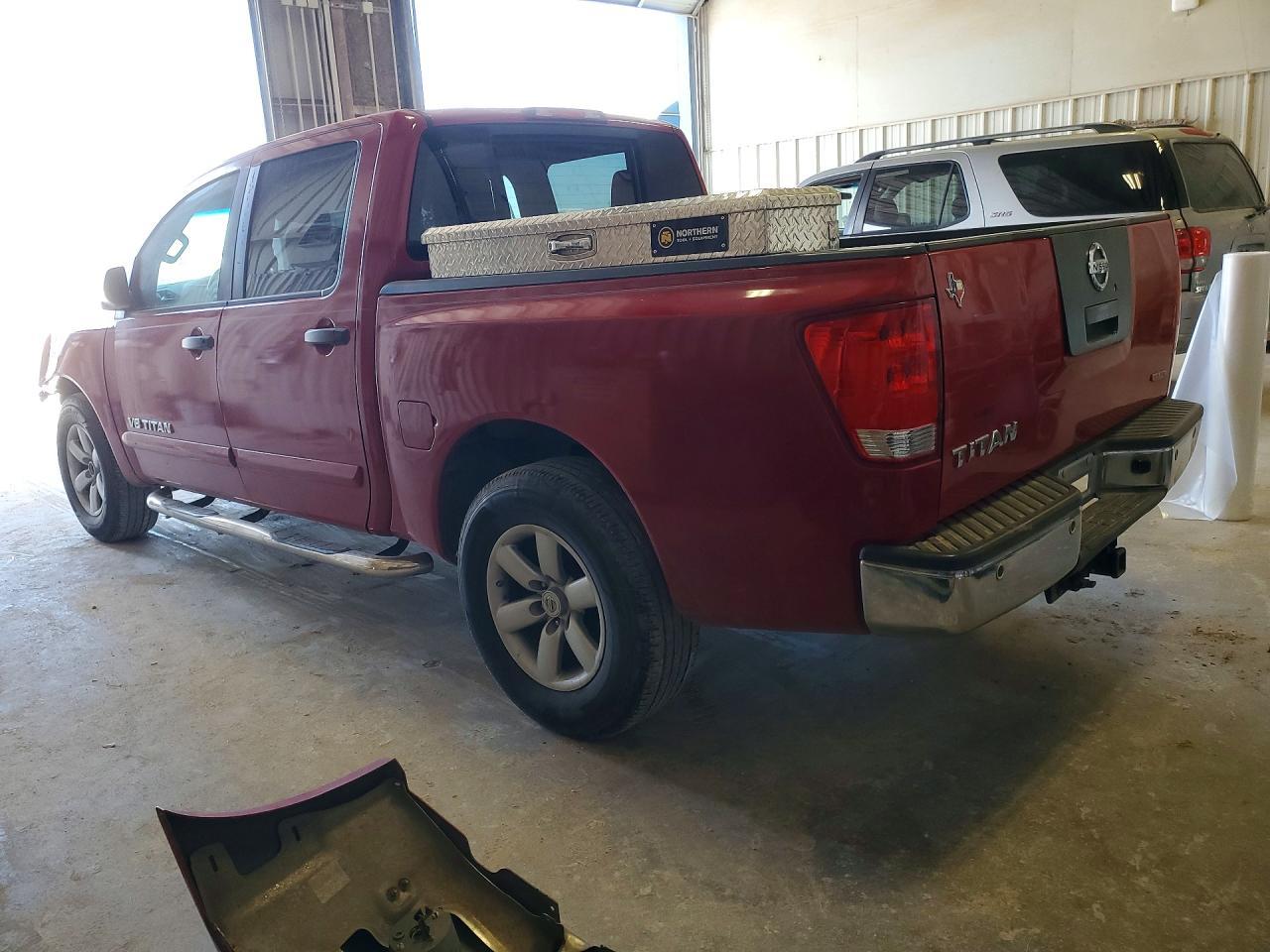 2012 NISSAN Titan