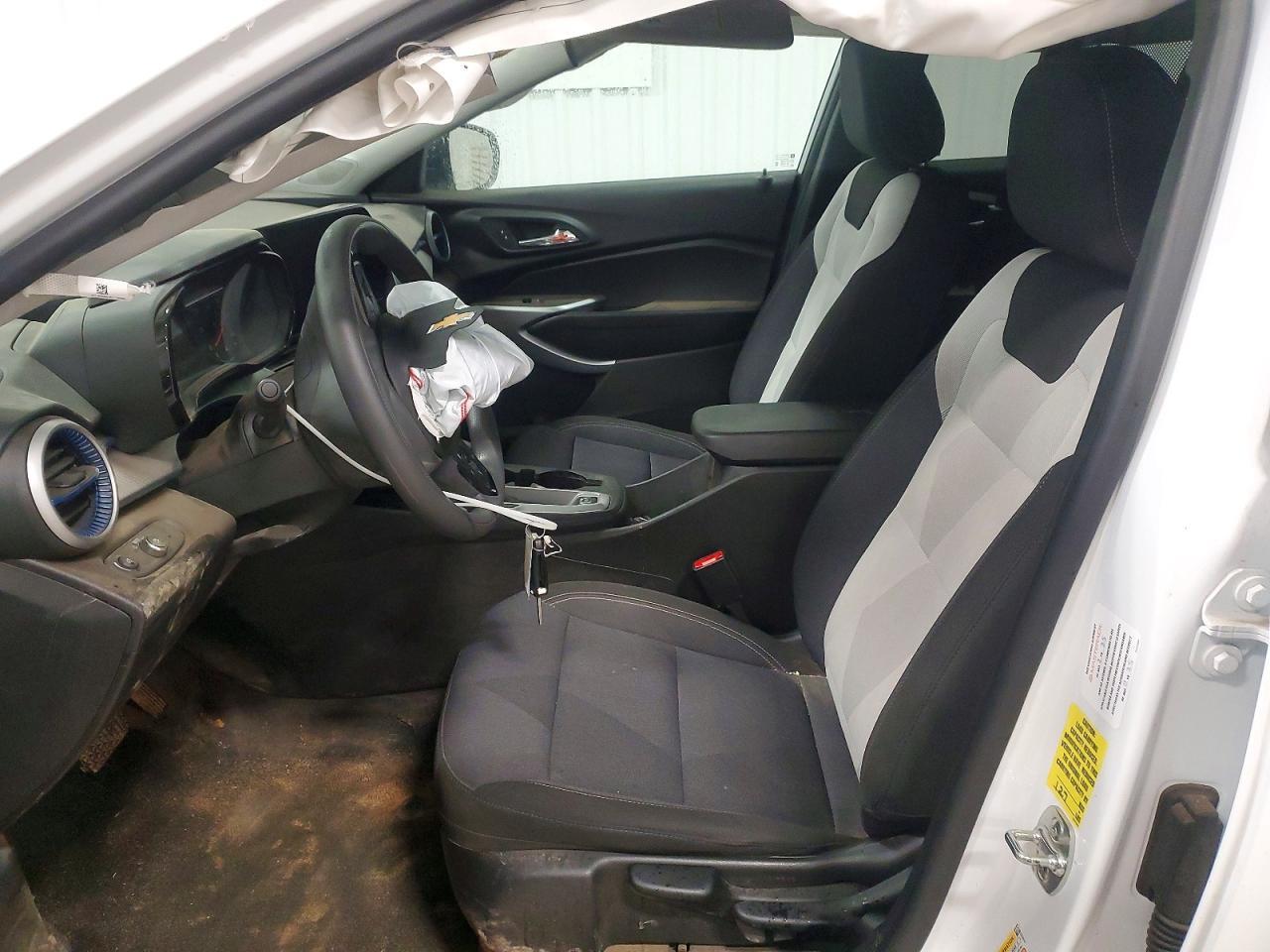 2025 CHEVROLET TRAX