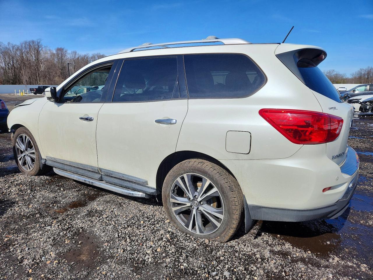 2018 NISSAN PATHFINDER