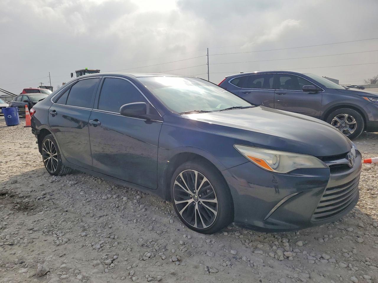 2017 TOYOTA CAMRY