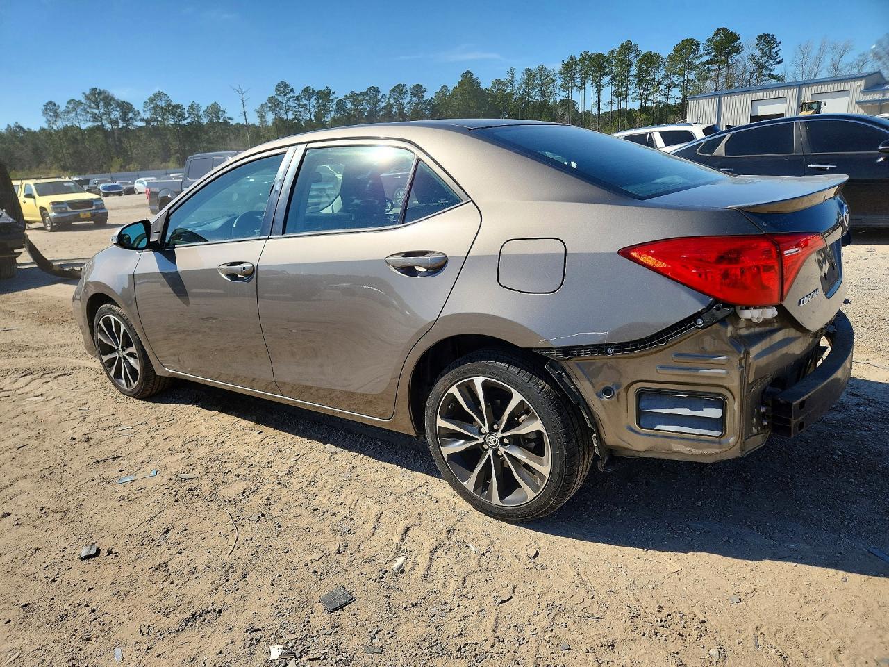 2017 TOYOTA COROLLA