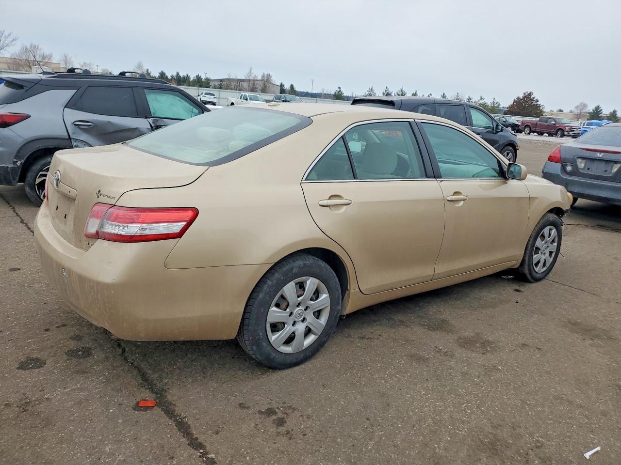 2010 TOYOTA CAMRY