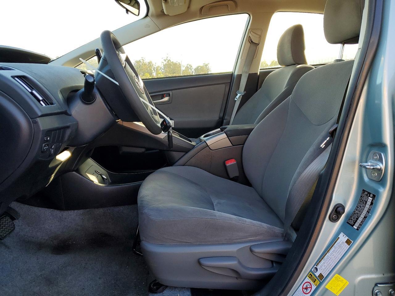 2013 TOYOTA PRIUS