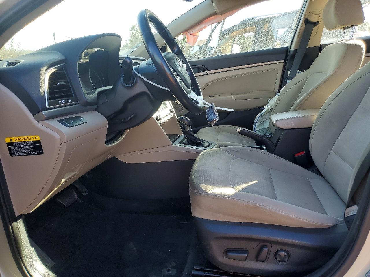 2017 HYUNDAI ELANTRA