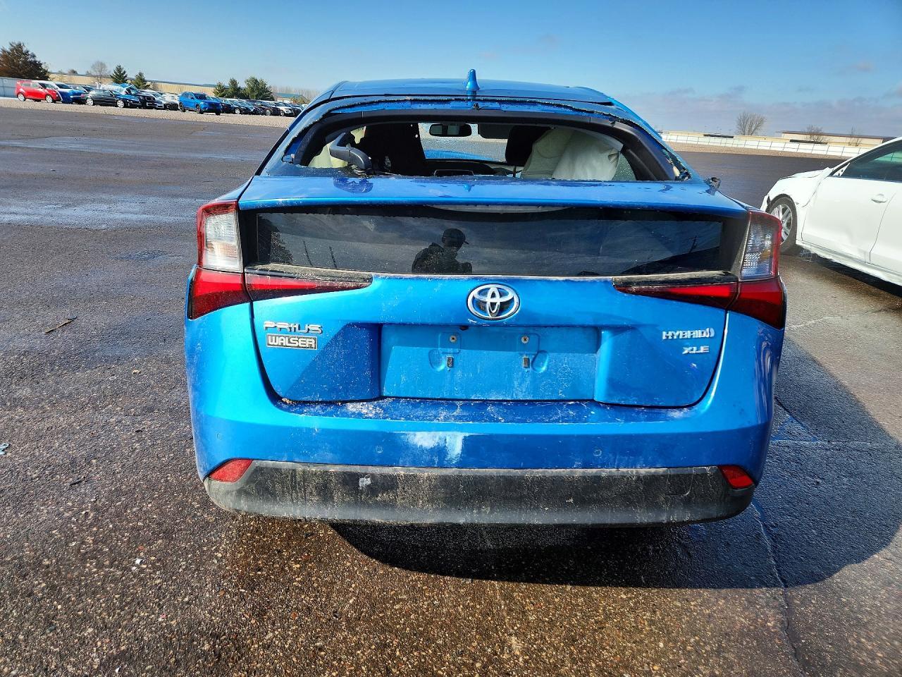 2022 TOYOTA PRIUS