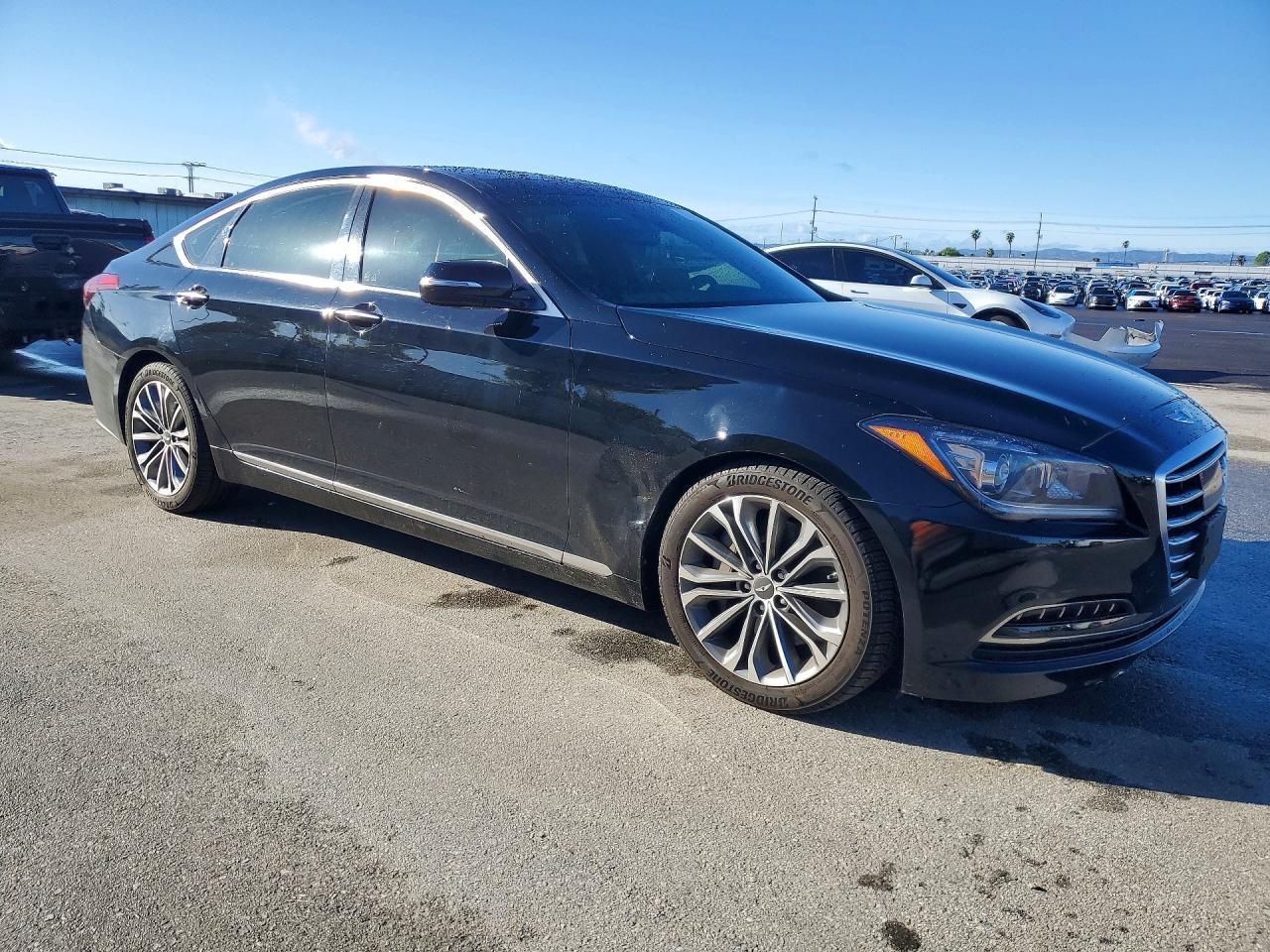 2015 HYUNDAI GENESIS