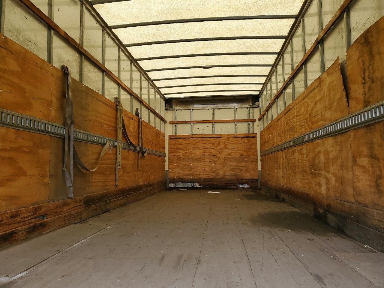 2021 PETERBILT 330