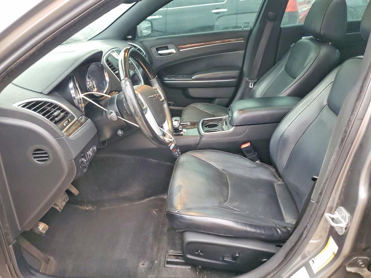 2012 CHRYSLER 300