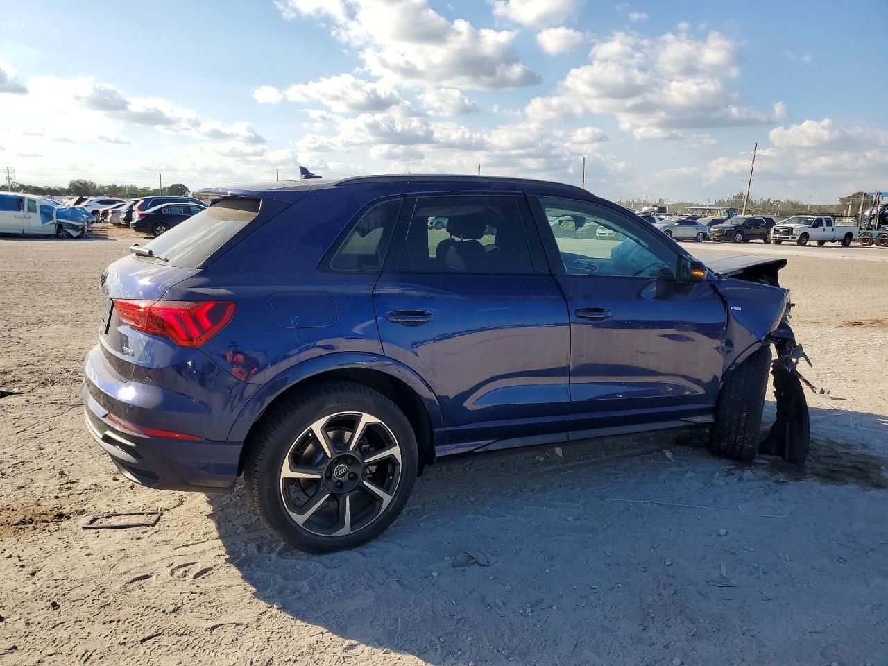 2025 AUDI Q3
