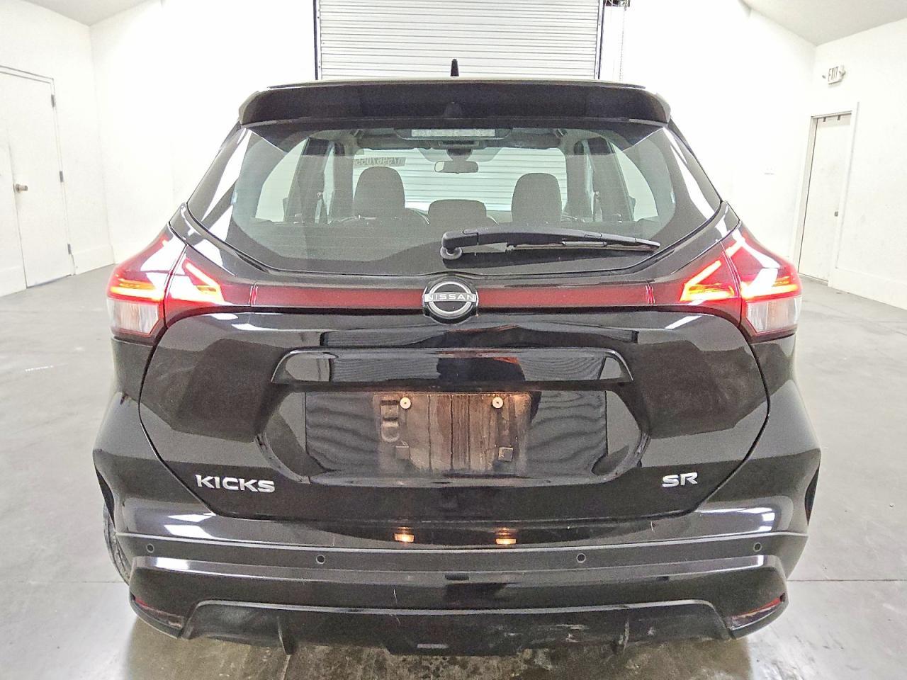2024 NISSAN KICKS