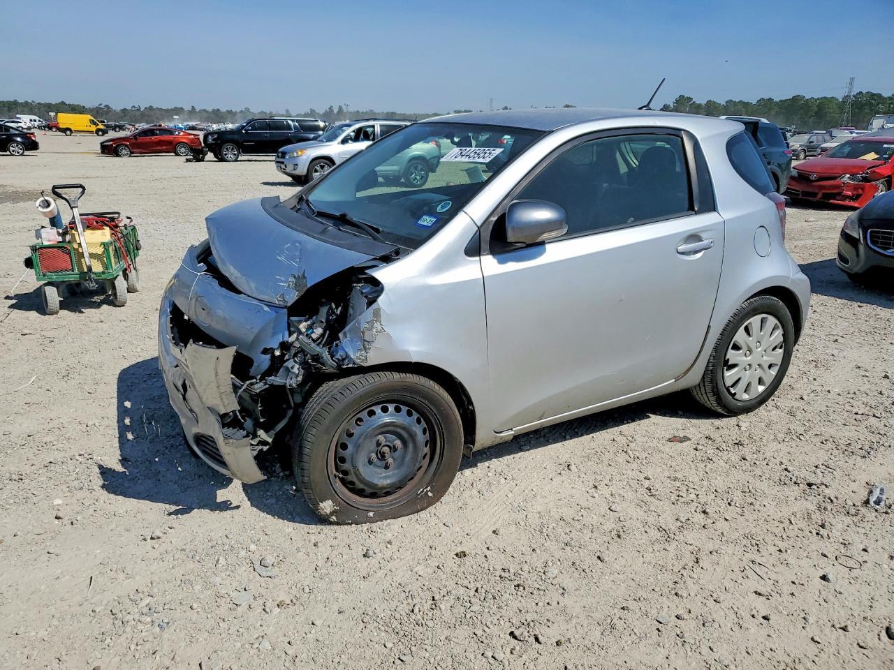 2013 TOYOTA SCION